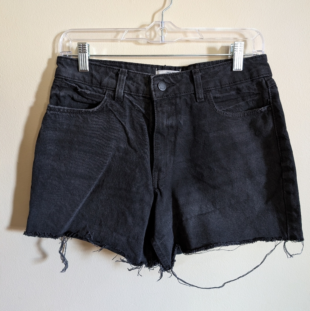 Wrangler black denim shorts (4)